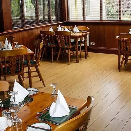 Round Tower Hotel 3*