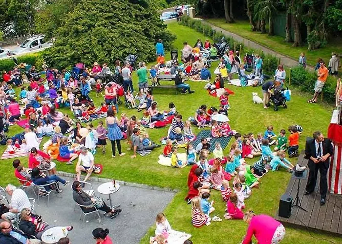 Hotel Round Tower Hotel 3*